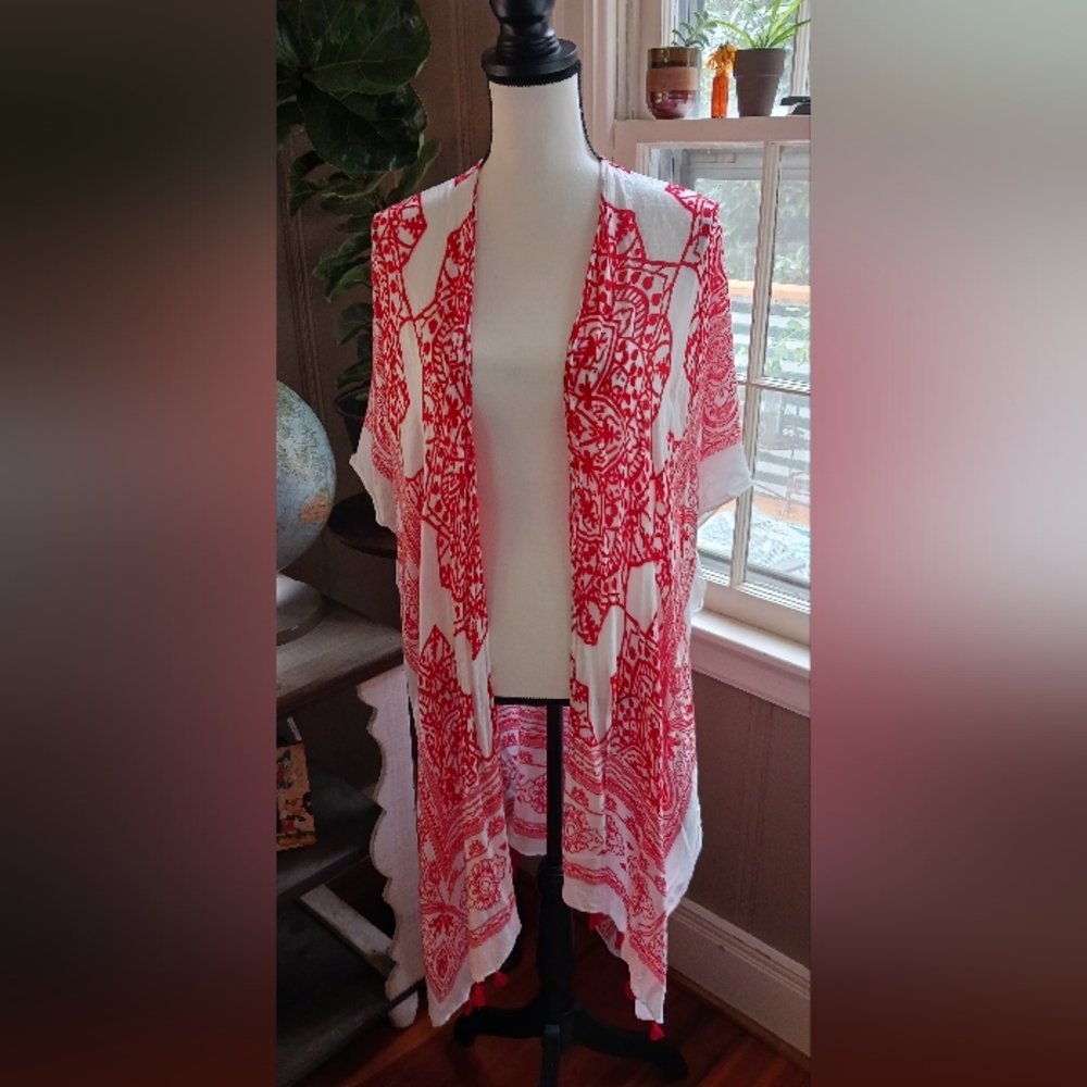 Angie White & Red Bohemian Open Front Tassel Detail Kimono Style Top One Size